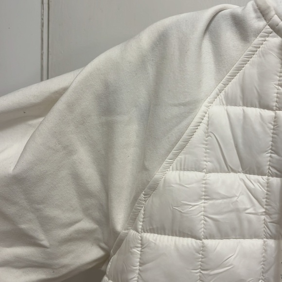 Old Navy Active Zip Up Puffer Hoodie - Picture 3 of 7